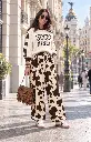 Estilo cow-print pelas ruas de Madrid.webp